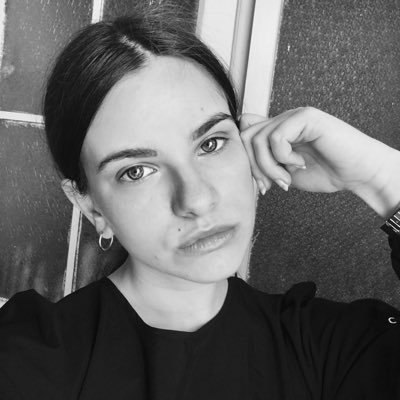 Qui mi trovate poco. Sono più presente su Instagram come @_jenniferguerra_