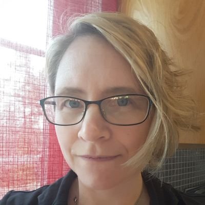 AnnaParldrommar's profile picture. Intresserad av bl a programmering, pärlor, IT i skolan, digitalt lärande  och rastverksamhet
