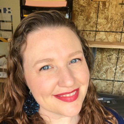 Jessicaswan26's profile picture. Mom of Donas and Cedar 🐶 Lover of travel, nature, rain, grand adventure 🌎 Dog agility and quilting 🧵