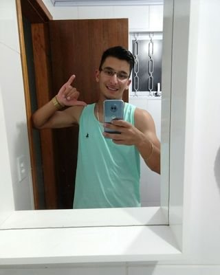 Scheneider27's profile picture. 💸