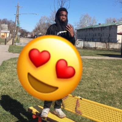 Fmoi@marifromdetroit._😈🤪 Amos’s @rvch.love124🤯🤩