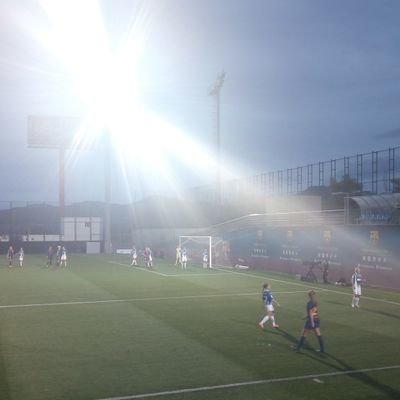 Un inglés explorando el mundo del fútbol femenino español. Fan del Barça @fcbfemeni y la selección inglesa @lionesses. IG/ FB @futfemgroundhopper