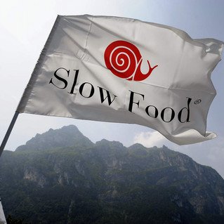 Slow Food ass.e internazionale no profit - Comunità Liguria  per  un giusto valore al cibo, nel rispetto di chi produce, in armonia con ambiente ed ecosistemi .