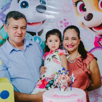 Mi vida es mi familia, apasionada por el marketing y soy feliz