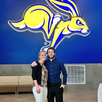 Proud wifey of @sdstatenate97 and dog mom to Pugs. Retired collegiate athlete, Go Jacks. Doctor of Physical Therapy. #22Nation Philippians 4:13