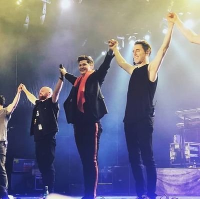 8 years BIG LOVE to The Script❤
Created The Script Taiwan fan pages on facebook/instagram/twitter
Met our superheros FTFT 25/04/18💚🇮🇪
#Thescriptfamily