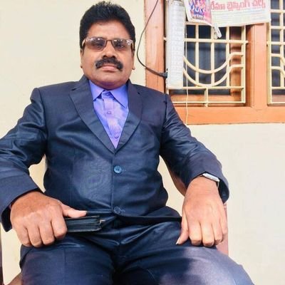 DTrimurthulu5's profile picture. 