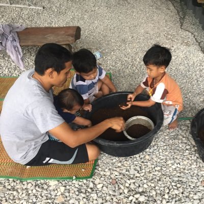 ronnayut2009's profile picture. 