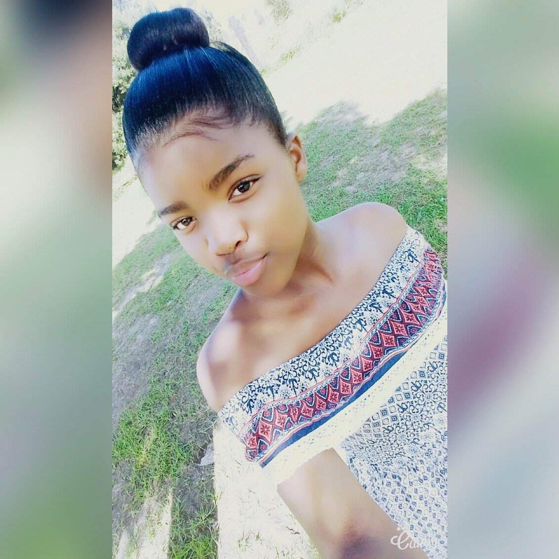 Maxolo_omhle's profile picture. TALkive
Stylish👌👌
Sweet girl❤❤
¤¤{ that's me}¤¤😊😍