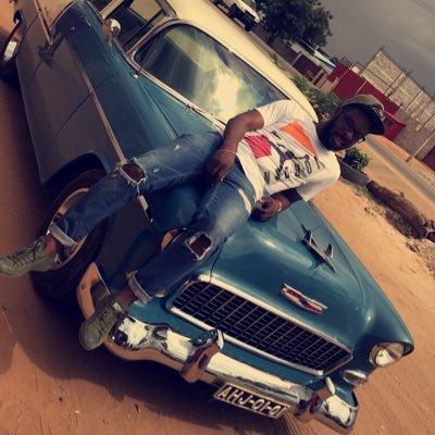 PPT_KILAS's profile picture. " Loucos como eu vivem pouco mas vivem como querem!" 👻ppt_kilas 💪🏾😇