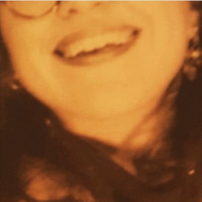 martatrepat1's profile picture. Bioquímica,  neta d'una de les autèntiques Teresines. Enyoro Gràcia.