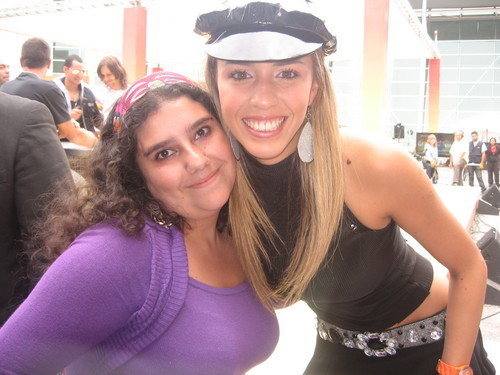 Spanish model party girl now in Australia. Beaches and sex LOL. Thats me on the right. I like the boys and the girls! Tweeting sexy & beautiful things. 18+ only