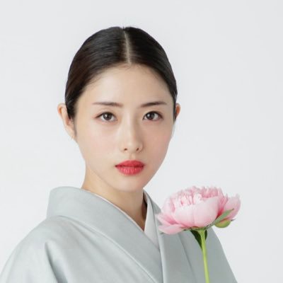 主演 石原さとみ×峯田和伸×脚本 野島伸司。美女と野獣の超格差恋愛！高嶺の花が地上に舞い下りたとき、二人はまさかの恋に落ちる…！怒涛の純愛エンターテインメント、Blu-ray・DVD-BOX 2019年2月13日発売！ ♦︎https://t.co/WTmj9f1aBE