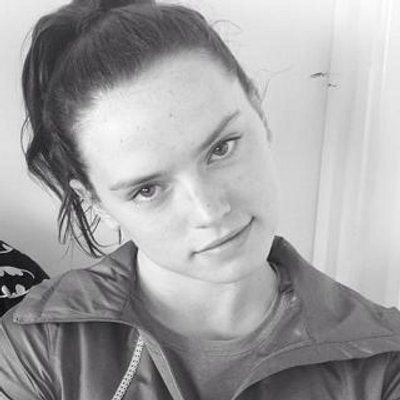 FreckledEnigma's profile picture. ѕнє ωσяє α ѕмιℓє ℓιкє α ℓσα∂є∂ gυη. [RP|Marvel OC|MC]  #Almighty