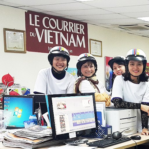 Le Courrier du Vietnam est le seul journal en langue française du Vietnam. Il vous présente la vie quotidienne, l'homme et la terre d'un pays sud-est asiatique.