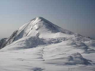 趣深山です。四国　剣山　三嶺　天狗塚　周辺の山域に出没。