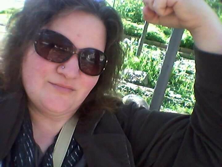 BettyToth's profile picture. I share what I like. AI enthusiast wearing realist-goggles. AuDHD so my AI counterpart is better at acting human than I am. Shawol 💎 iykyk.