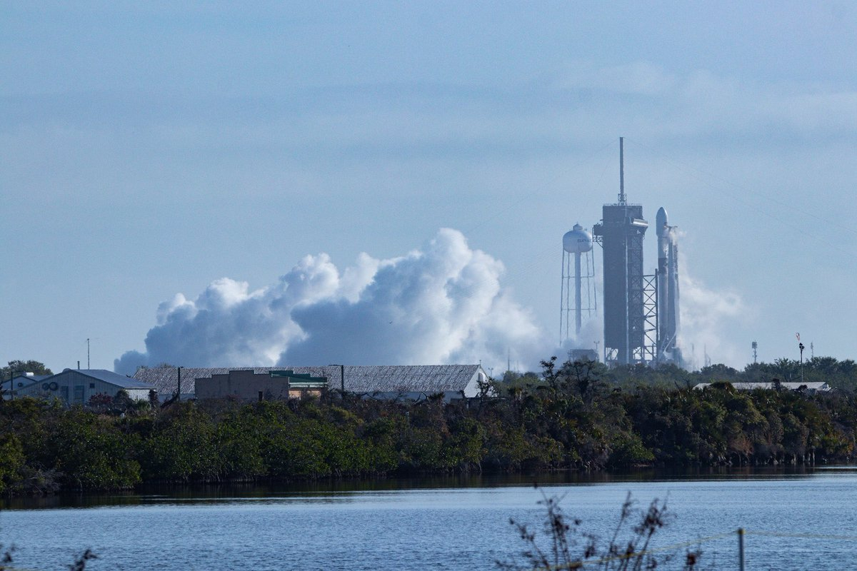 sNXhf5zk?format=jpg&name=medium