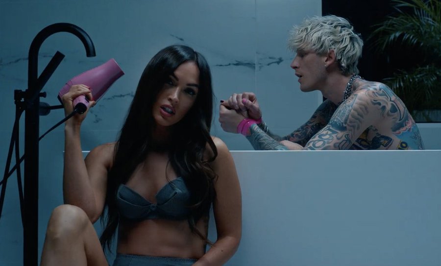 hjALdeLY?format=jpg&name=900x900