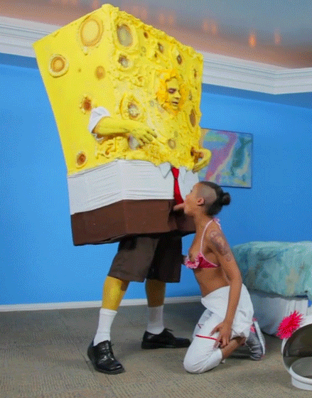 “My nigga spongebob catapulted himself out the friendzone😂 http://t.co/HTp...