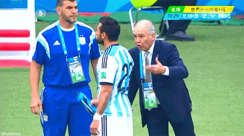 Happy birthday to the porn directing, water squirting, devilish son of a gun, Ezequiel Lavezzi, who turns 32 today! 