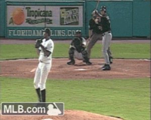 Happy birthday to Dontrelle Willis - the man with the greatest leg kick in MLB history. 