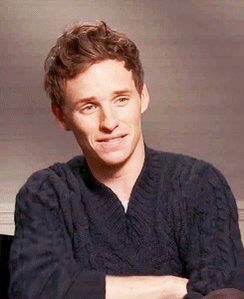 Owwwww it\s Eddie Redmayne\s birthday happy day wonderful man   