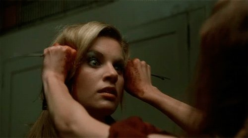    Happy birthday to the amazing Angela Bettis! ¡Feliz cumpleaños  