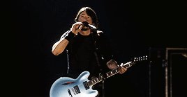 Happy birthday Dave Grohl  