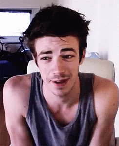 I didn\t know it but yesterday was Grant Gustin birthday .
So, happy birthday 