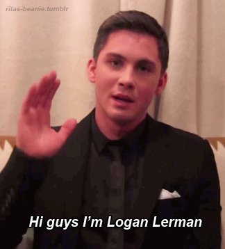 Vamos todos dar parabéns para essa lindesa HAPPY BDAY LOGAN LERMAN 