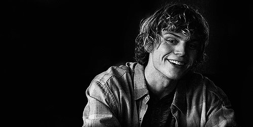 Happy 30th Birthday to Evan Peters!! 