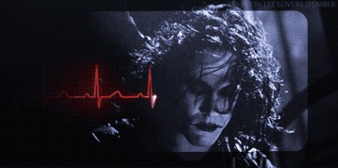 Wishing a happy birthday to the late great Brandon Lee who brought the cult classic, The Crow, to life. 