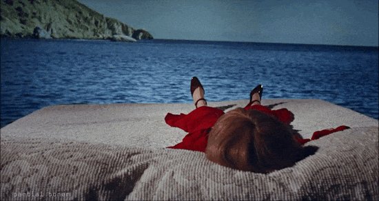 Rosemary\s Baby (1968/dir. Roman Polanski)
Happy birthday, Mia Farrow. 