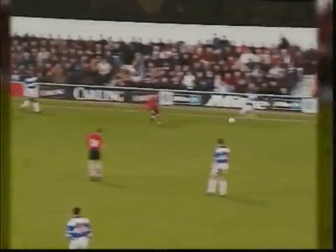 Happy birthday Trevor Sinclair, scorer of one of the greatest overhead kicks of all time. 