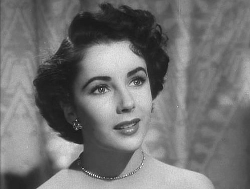 Happy Birthday to Elizabeth Taylor, who would have been 85 today! 