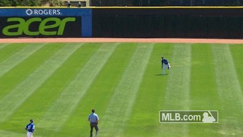 .@jb_woodman doing Kevin Pillar-like things in the outfield today. 👌 https://t.co/xqSAqVV1vz