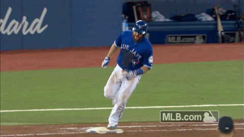 #RussellTheMuscle! 💪💪💪  @russellmartin55 hits his first spring homer to put us on the board! https://t.co/hQapE5ouij