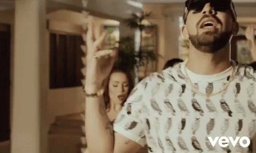 C7PG46gU0AALeyg.jpg:small