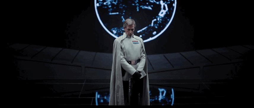 A happy 48th birthday to Ben Mendelsohn, who wowed us all as Director Krennic in last year\s Rogue One. 