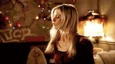    Happy birthday to the amazing Sarah Michelle Gellar! ¡Feliz cumpleaños  