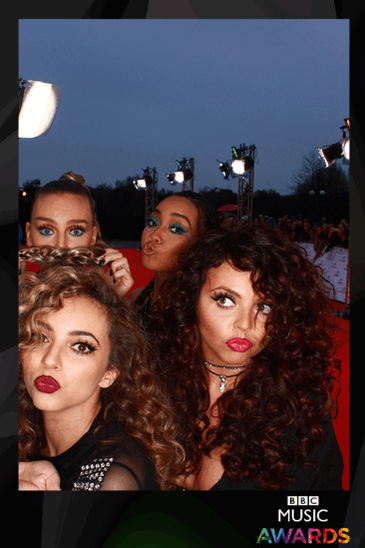 Embedded image permalink