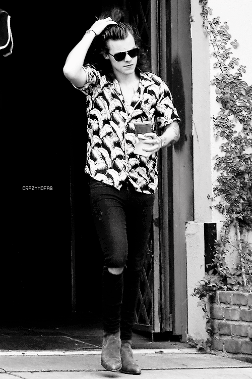 Let's appreciate @Harry_Styles https://t.co/mPCieB9hNy