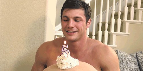 Guess how Brandon is celebrating his 5 YEARS with SeanCody! --> https://t.co/3lmUzTW3C5 #Gay #Gayporn