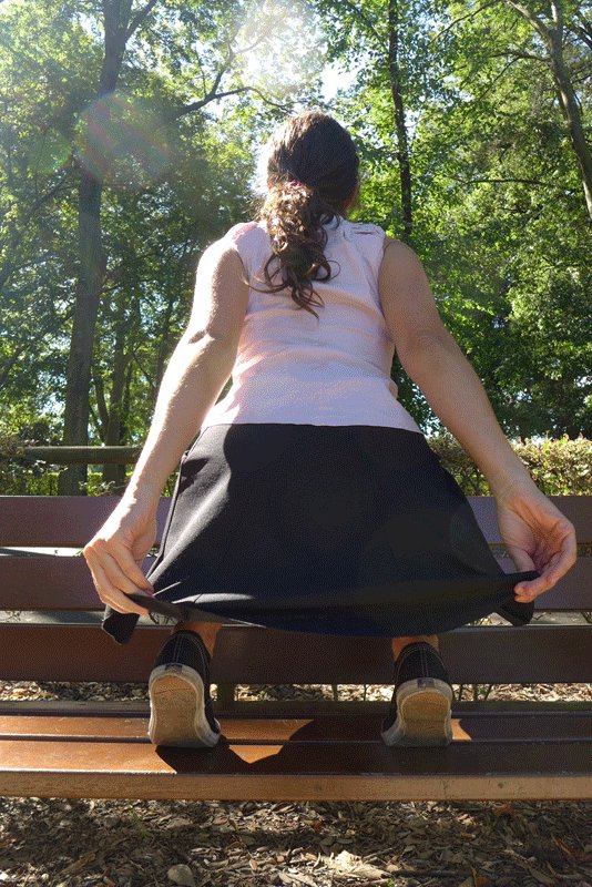 Outdoor chicktrainer bending housewife