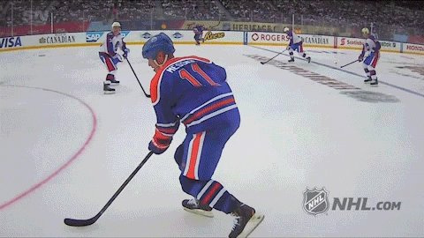 Messier can still snipe with the best of 'em. #HeritageClassic https://t.co/doAUwelOH7