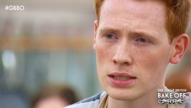 SOMEONE PLEASE GIVE ANDREW A HANDSHAKE! LOOK AT HIS POOR FACE! #GBBO #GBBOFinal https://t.co/gUrVwNuHt1