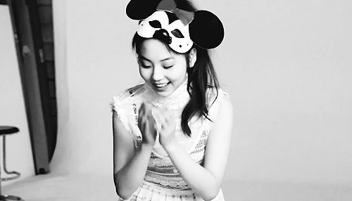 Happy Birthday Ahn Sohee.! We love U forever!!!!  