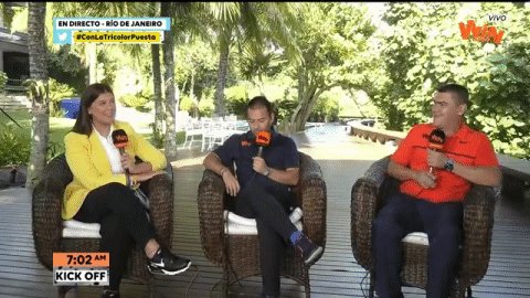 ¡Ya estamos con @lilisalazarr @dperezdeportes y @EduardoLuisFut desde Río de Janeiro! #ConLaTricolorPuesta
