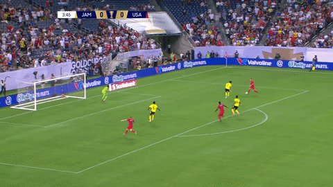 Andre Blake makes a fantastic save!!! Close for @USMNT after a great build-up play.
#JAMvUSA #ThisIsOurs #GoldCup2019